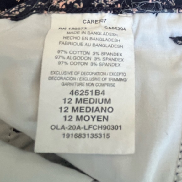 Lee Regular Fit MidRise Shorts Size 12 Medium - Navy Blue with pink flowers - Picture 4 of 5